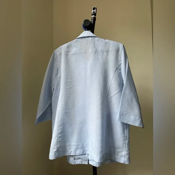 Light Blue Top - Picture 3 of 3